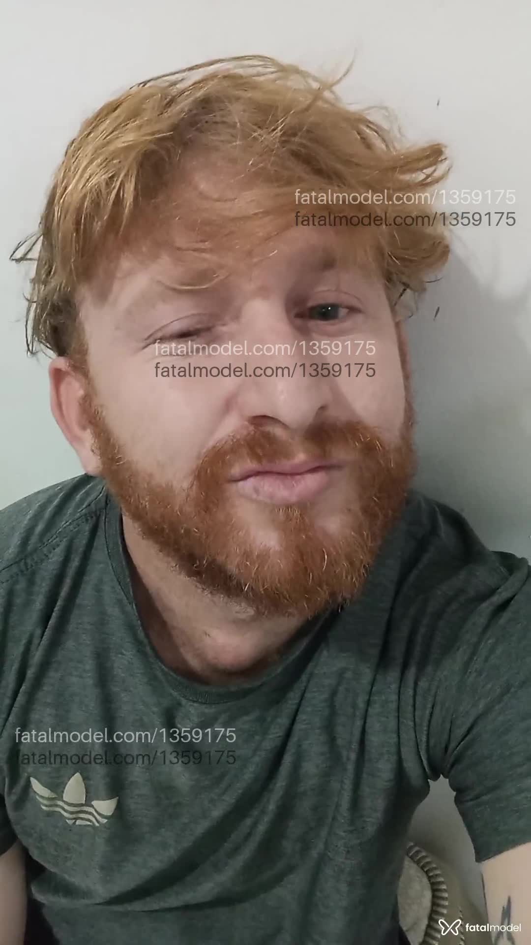 Acompanhante homem ruiva (o) de olhos azuis - Wellyton