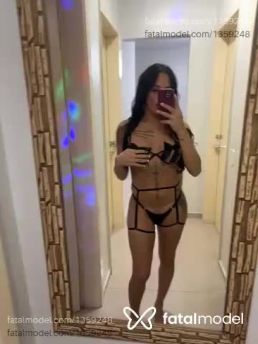 Acompanhante mulher trans morena (o) de olhos mel - Daniely leal