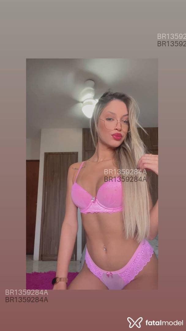 Acompanhante mulher loira (o) de olhos castanhos em Sorriso - Laís Rocha