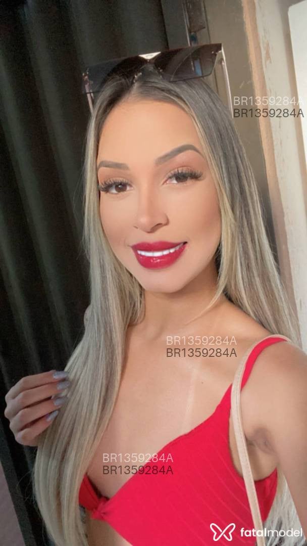Acompanhante mulher loira (o) de olhos castanhos em Sorriso - Laís Rocha