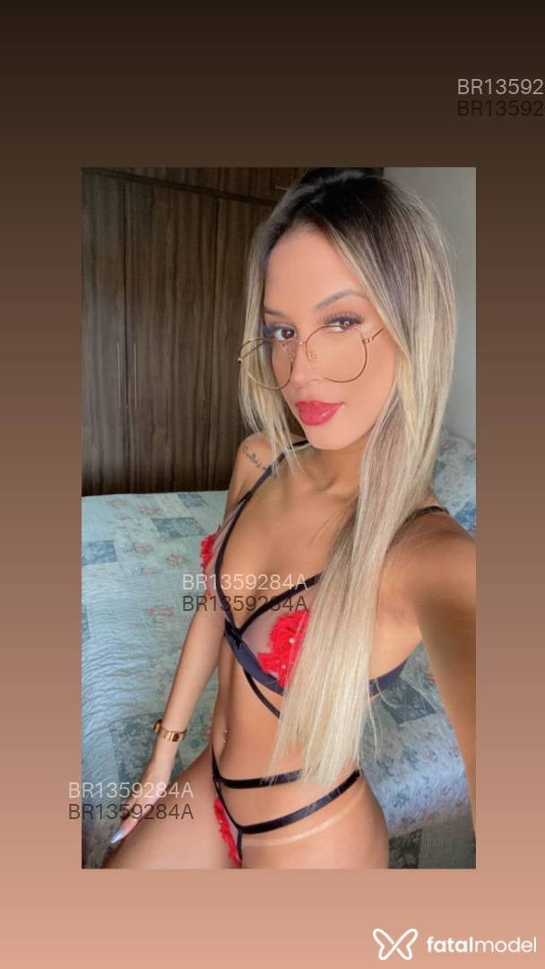 Acompanhante mulher loira (o) de olhos castanhos em Sorriso - Laís Rocha