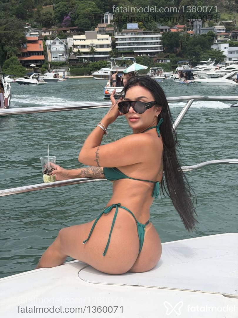 Acompanhante mulher morena (o) de olhos castanhos - Thay Duarte
