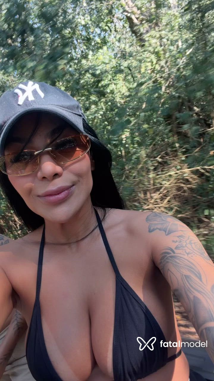 Acompanhante mulher morena (o) de olhos castanhos - Thay Duarte