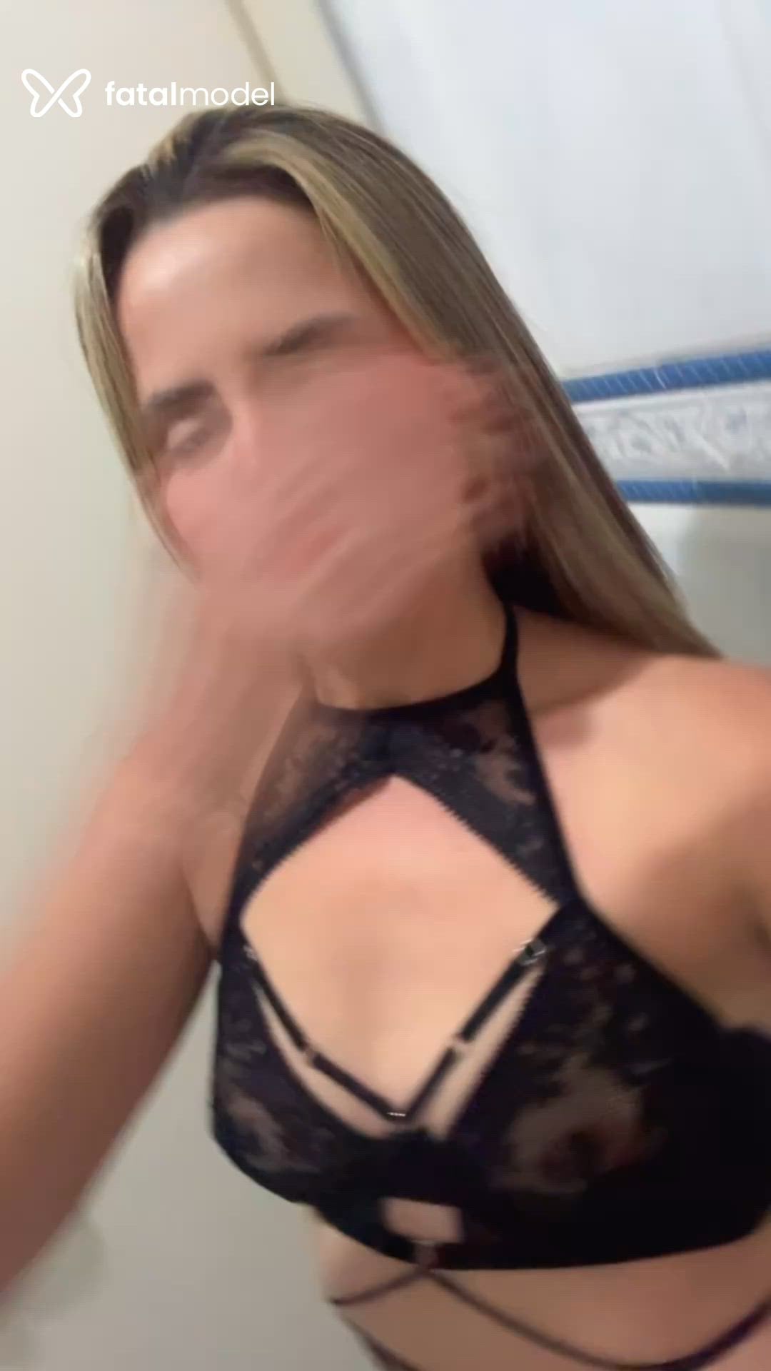 Acompanhante mulher com cabelo castanho de olhos castanhos - Paty Acompanhante mulher com cabelo castanho de olhos castanhos - Paty