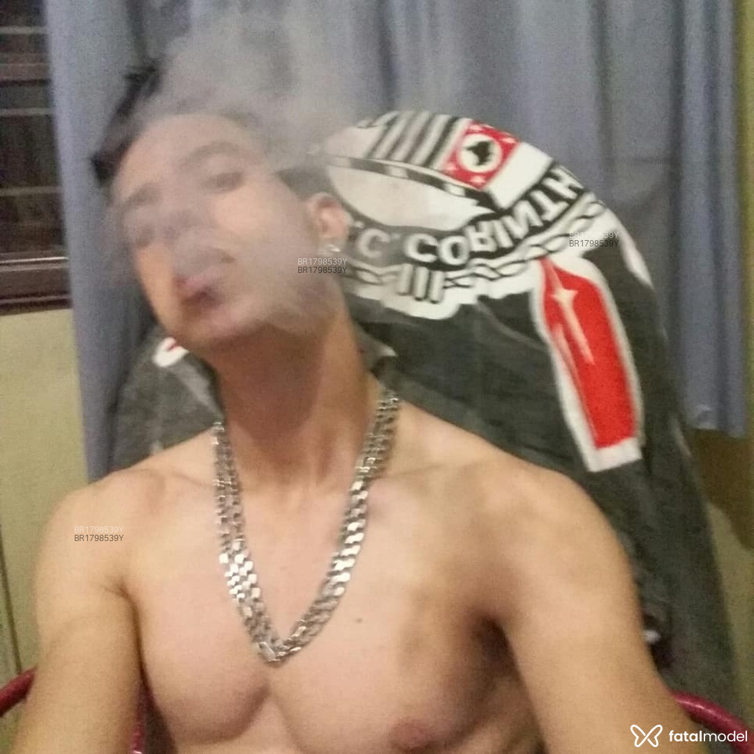Acompanhante homem morena (o) de olhos castanhos em Virtual Acompanhante homem morena (o) de olhos castanhos em Virtual - Cristiano