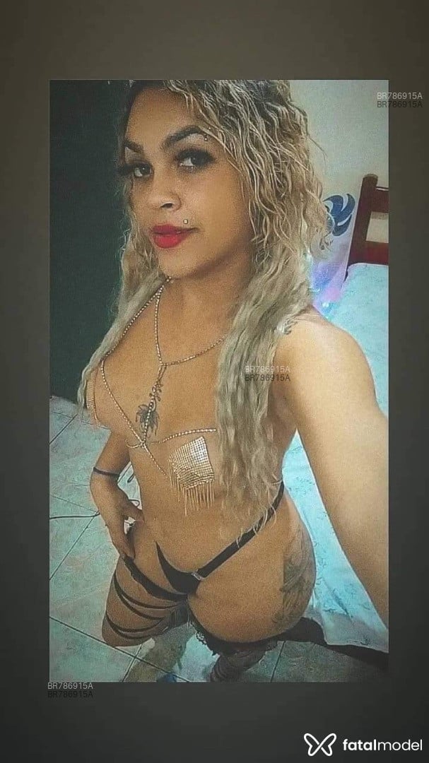 Acompanhante travesti loira (o) de olhos castanhos em Patrocínio Acompanhante travesti loira (o) de olhos castanhos em Patrocínio - Morgany