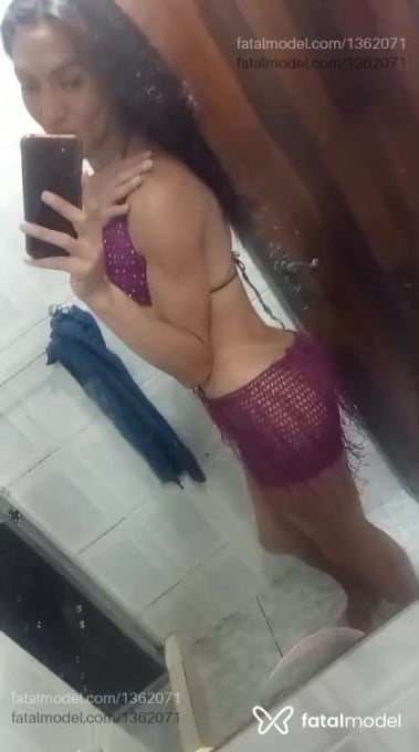 Acompanhante mulher trans morena (o) de olhos castanhos em Ubatuba - Stella