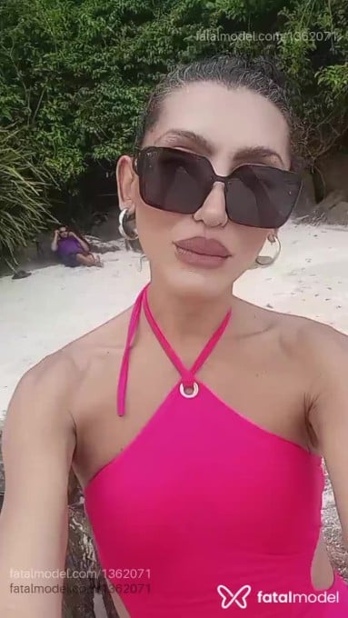Acompanhante mulher trans morena (o) de olhos castanhos em Ubatuba Acompanhante mulher trans morena (o) de olhos castanhos em Ubatuba - Stella