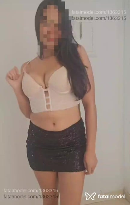 Acompanhante mulher morena (o) de olhos castanhos em Poços de Caldas Acompanhante mulher morena (o) de olhos castanhos em Poços de Caldas - Luara Fernandez