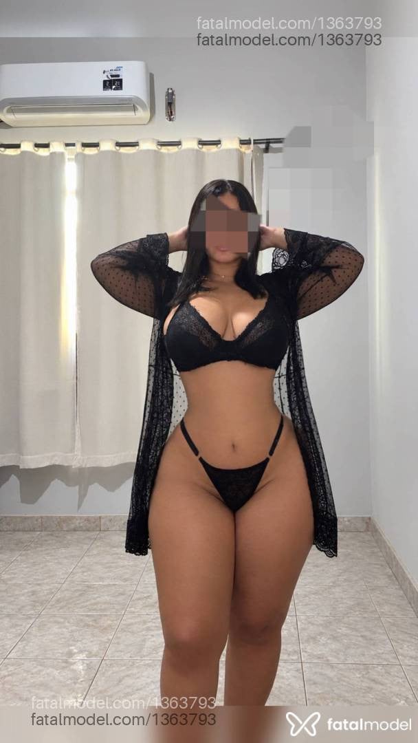 Acompanhante mulher com cabelo castanho de olhos castanhos - Bianca Alencar
