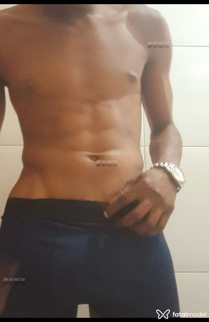 Acompanhante homem morena (o) de olhos pretos - Zaac Lima Acompanhante homem morena (o) de olhos pretos - Zaac Lima