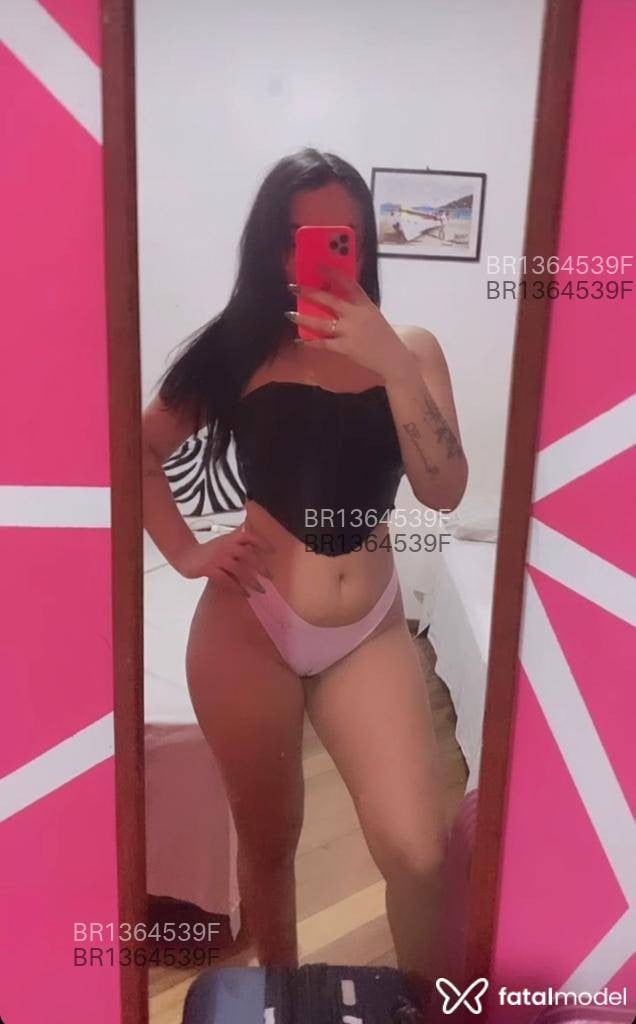 Acompanhante mulher morena (o) de olhos castanhos em Contagem Acompanhante mulher morena (o) de olhos castanhos em Contagem - Belly