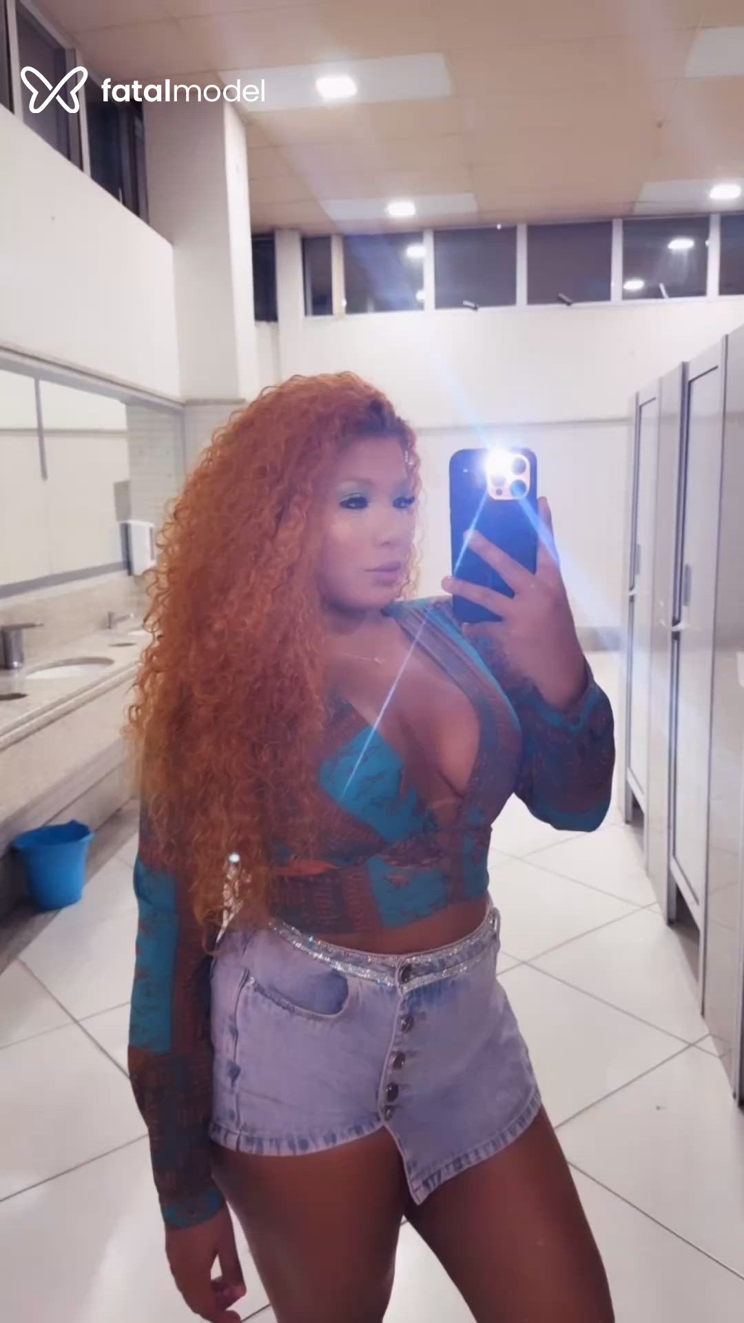 Acompanhante mulher trans com cabelo castanho de olhos castanhos - Bellla deusaaaa