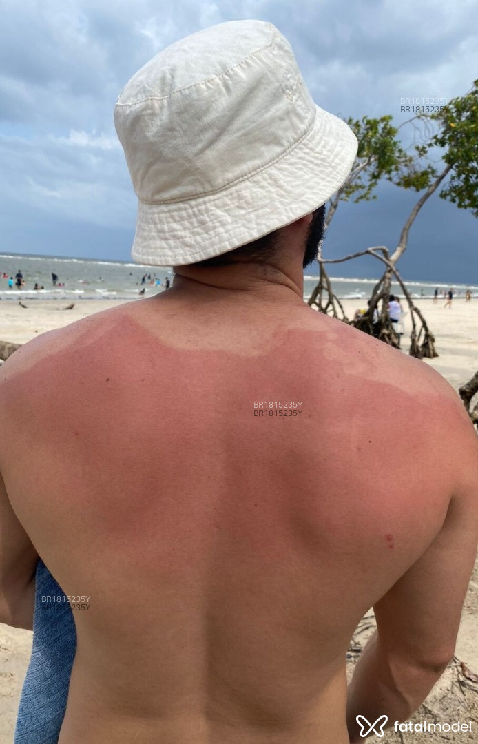 Acompanhante homem com cabelo castanho de olhos castanhos em Belém - Diney