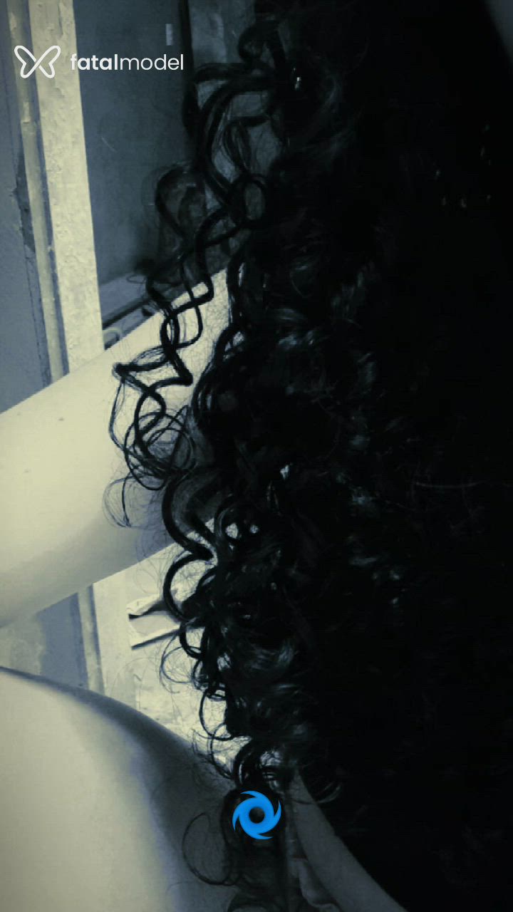 Acompanhante mulher morena (o) de olhos castanhos - Paola