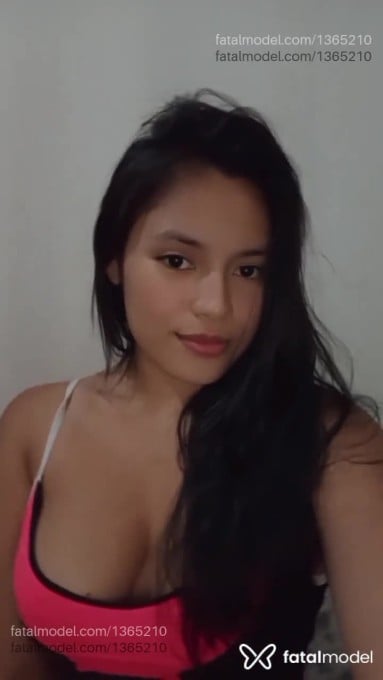 Acompanhante mulher morena (o) de olhos pretos em Rio Branco - Emilly