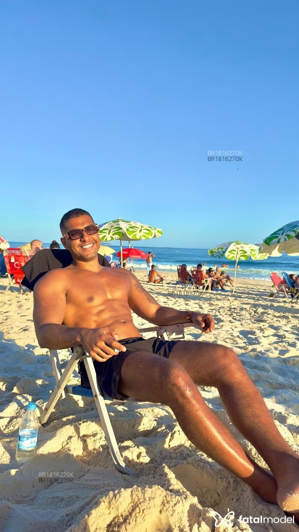 Acompanhante homem morena (o) de olhos pretos em Virtual Acompanhante homem morena (o) de olhos pretos em Virtual - Thiago Castro