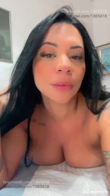 Acompanhante mulher com cabelo castanho de olhos castanhos em Teresópolis - Larissa Buarque