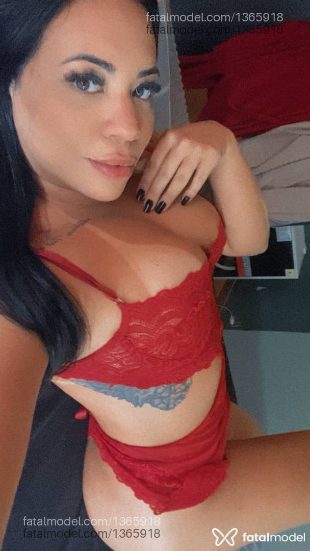 Acompanhante mulher com cabelo castanho de olhos castanhos em Teresópolis - Larissa Buarque