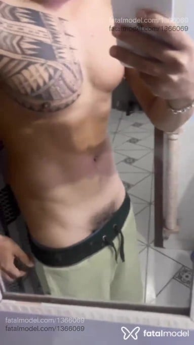 Acompanhante homem com cabelo castanho de olhos mel em Rio de Janeiro - Brayan Costa