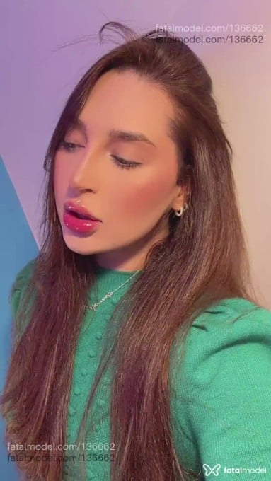 Acompanhante mulher trans com cabelo castanho de olhos castanhos em Araraquara - Ghiovana