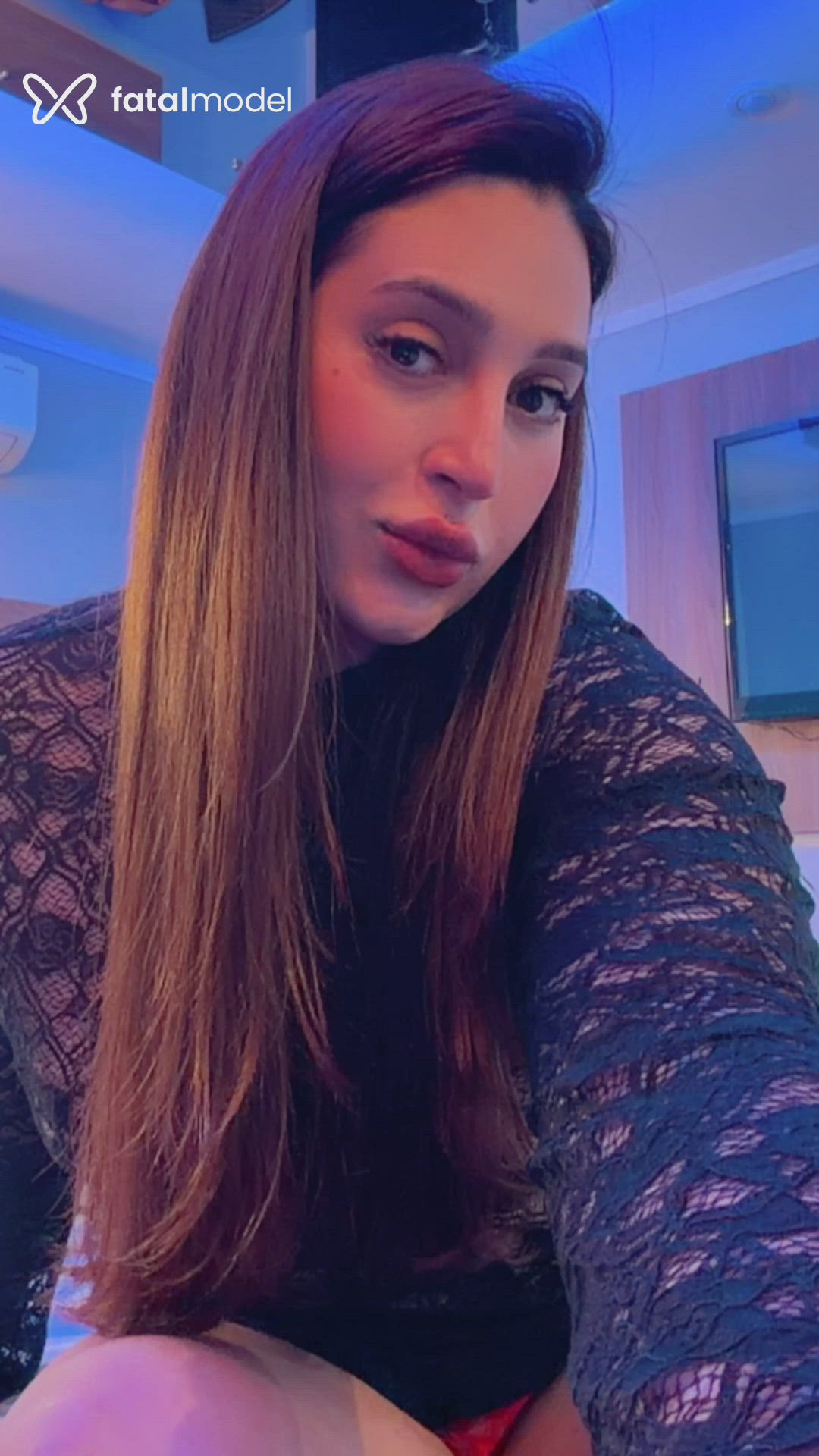 Acompanhante mulher trans com cabelo castanho de olhos castanhos em Araraquara Acompanhante mulher trans com cabelo castanho de olhos castanhos em Araraquara - Ghiovana