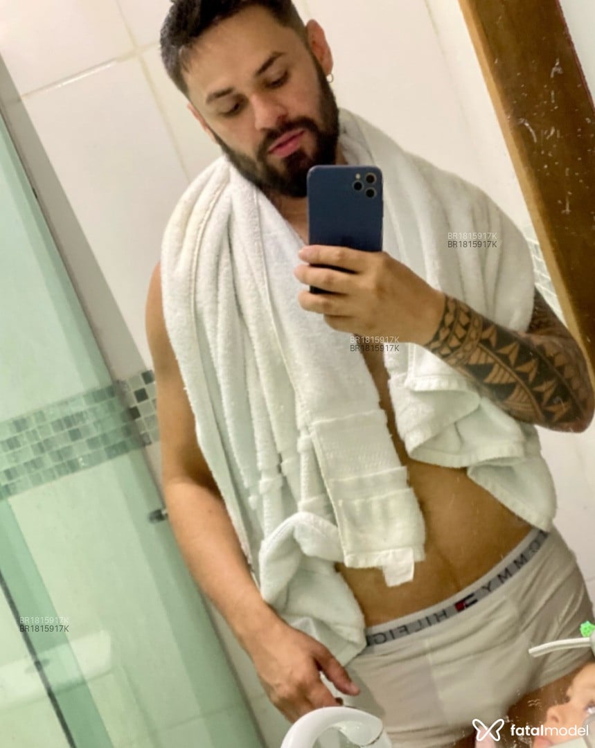 Acompanhante homem com cabelo castanho de olhos castanhos em Manaus - FELIP FERRAZ