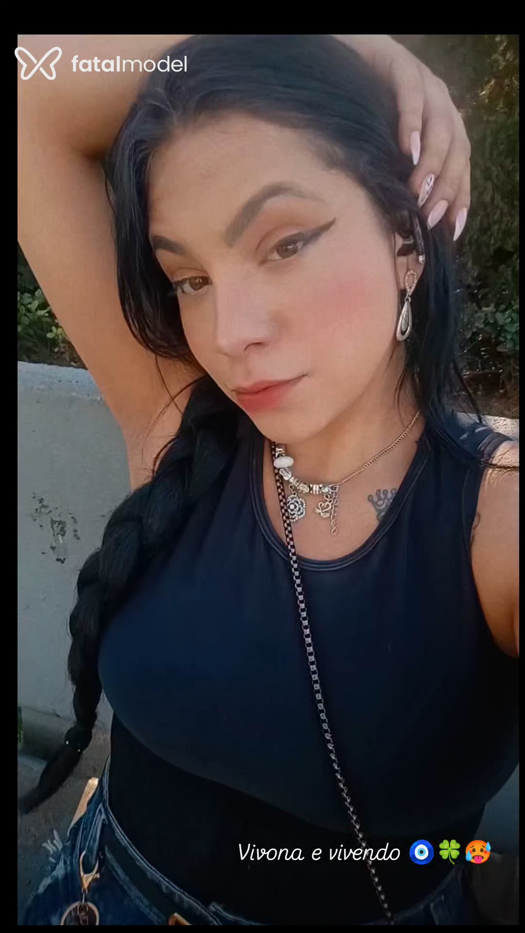 Acompanhante mulher morena (o) de olhos castanhos - Mariana Menezes