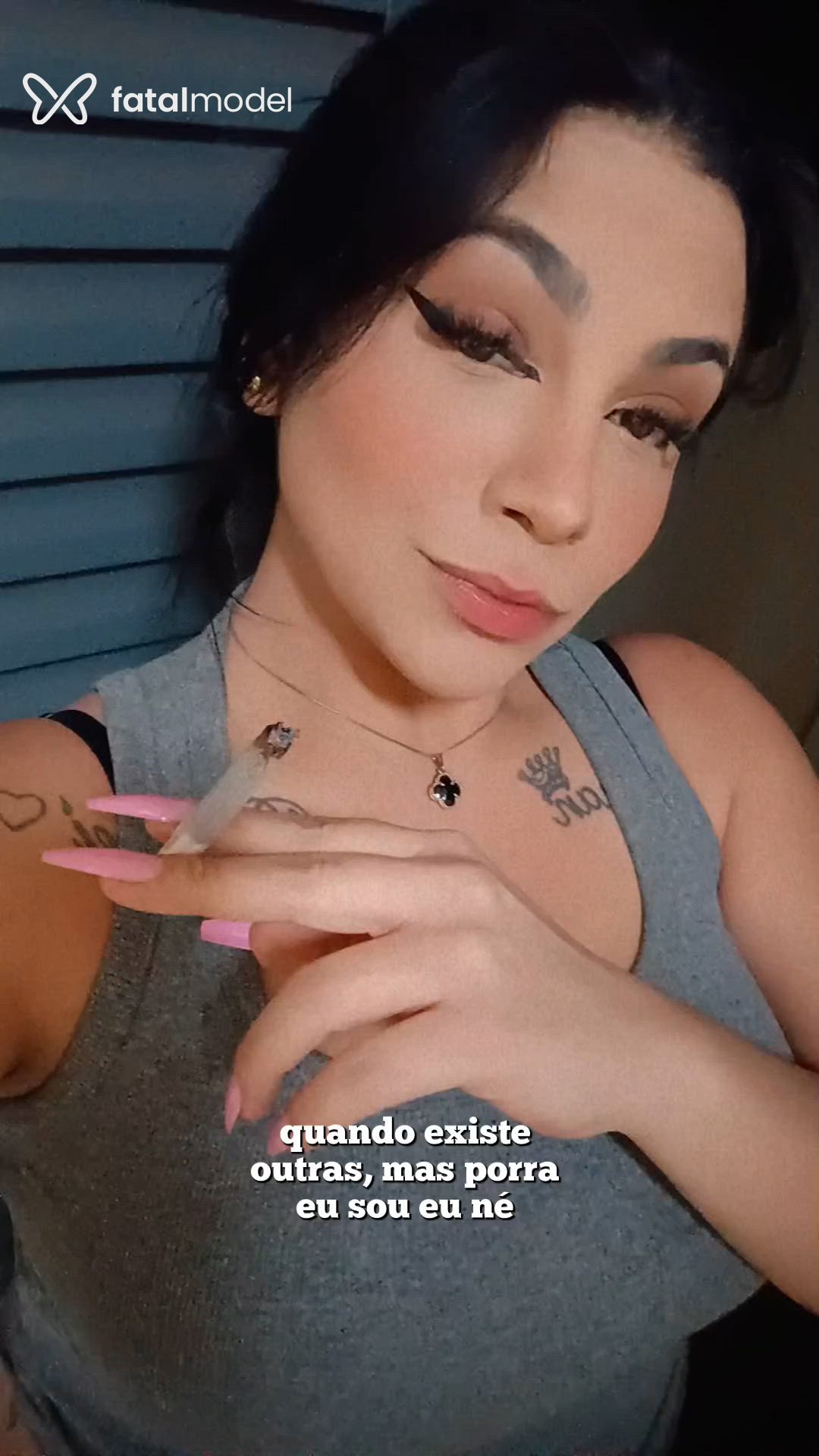 Acompanhante mulher morena (o) de olhos castanhos - Mariana Menezes Acompanhante mulher morena (o) de olhos castanhos - Mariana Menezes