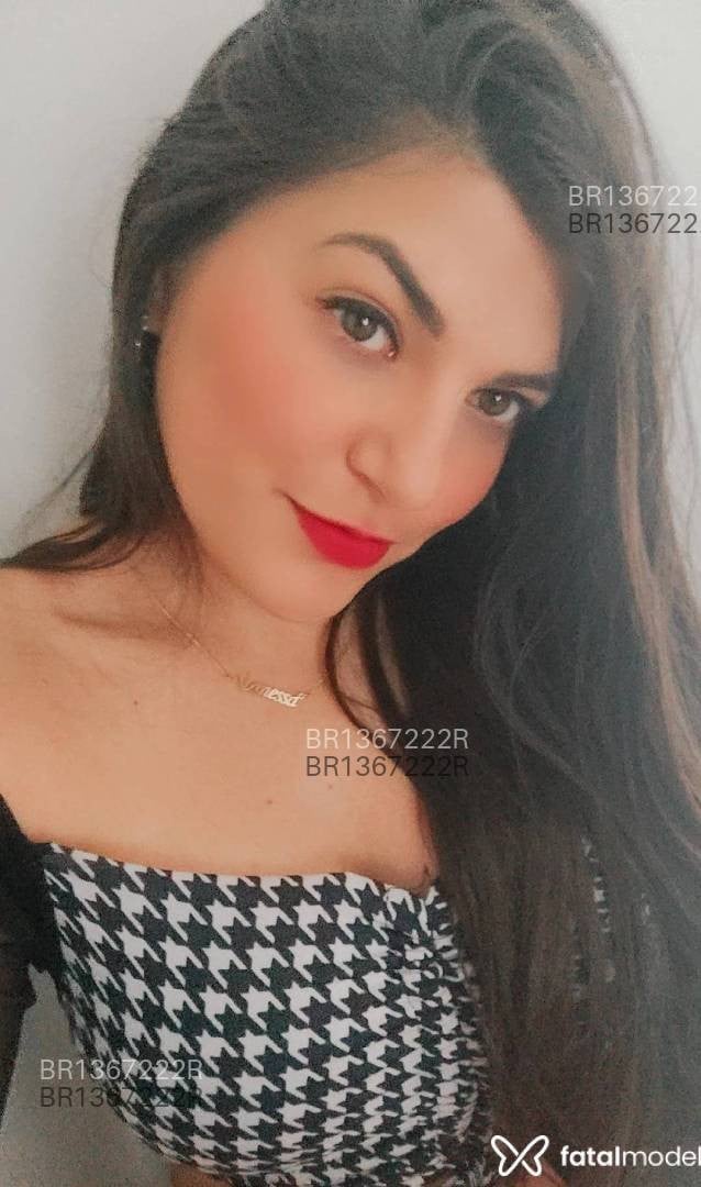 Acompanhante mulher morena (o) de olhos castanhos em Virtual Acompanhante mulher morena (o) de olhos castanhos em Virtual - Morena Ninftta