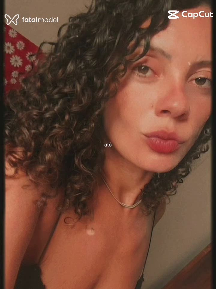 Acompanhante mulher morena (o) de olhos castanhos em Cabo Frio Acompanhante mulher morena (o) de olhos castanhos em Cabo Frio - Kah