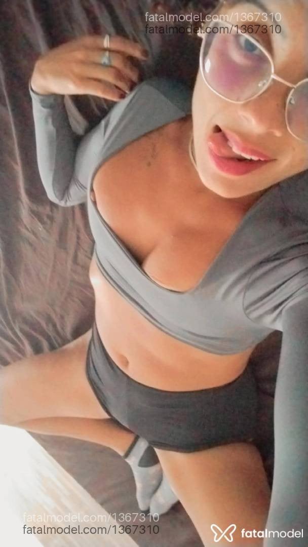 Acompanhante mulher morena (o) de olhos castanhos - Kah