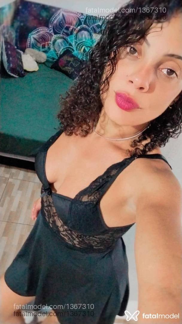 Acompanhante mulher morena (o) de olhos castanhos - Kah