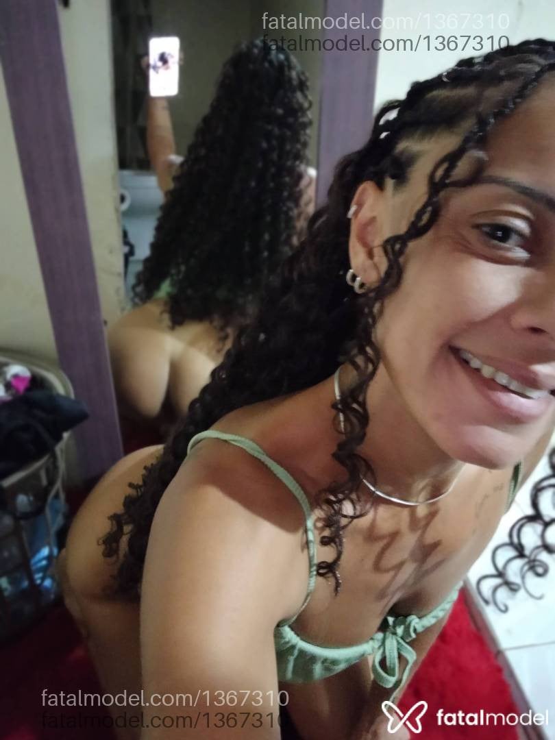 Acompanhante mulher morena (o) de olhos castanhos - Kah