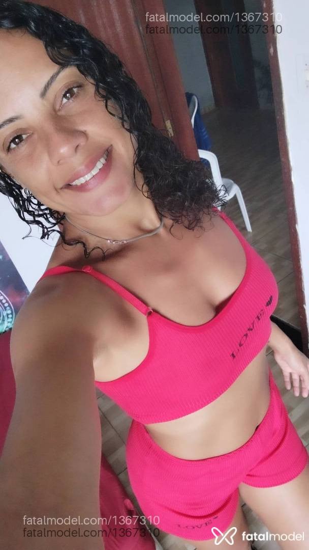 Acompanhante mulher morena (o) de olhos castanhos - Kah