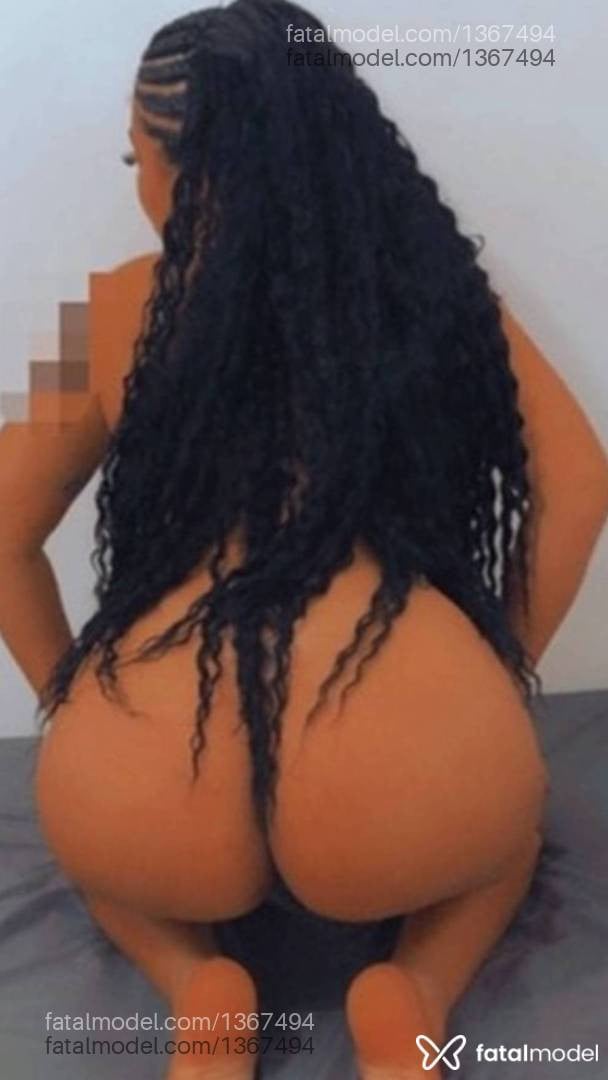Acompanhante mulher morena (o) de olhos pretos - Mariana