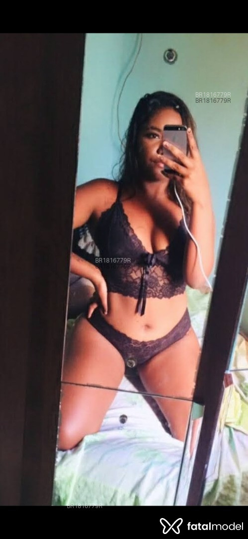 Acompanhante mulher morena (o) de olhos pretos em Brasília Acompanhante mulher morena (o) de olhos pretos em Brasília - Priscila