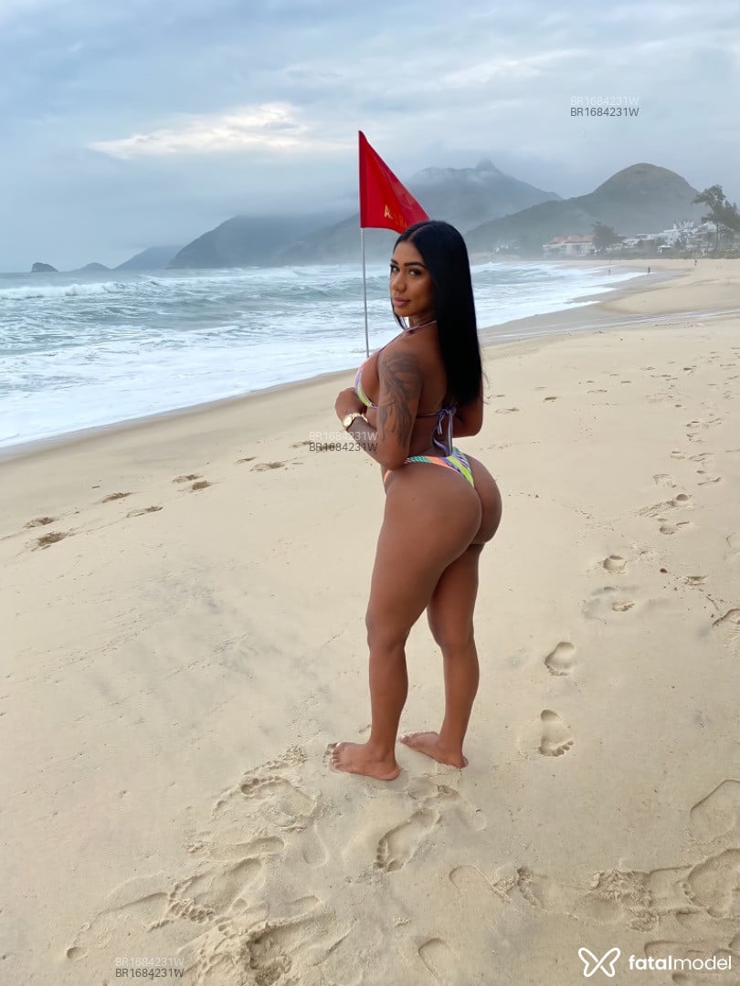 Acompanhante travesti morena (o) de olhos pretos em Rio de Janeiro - MORENAh