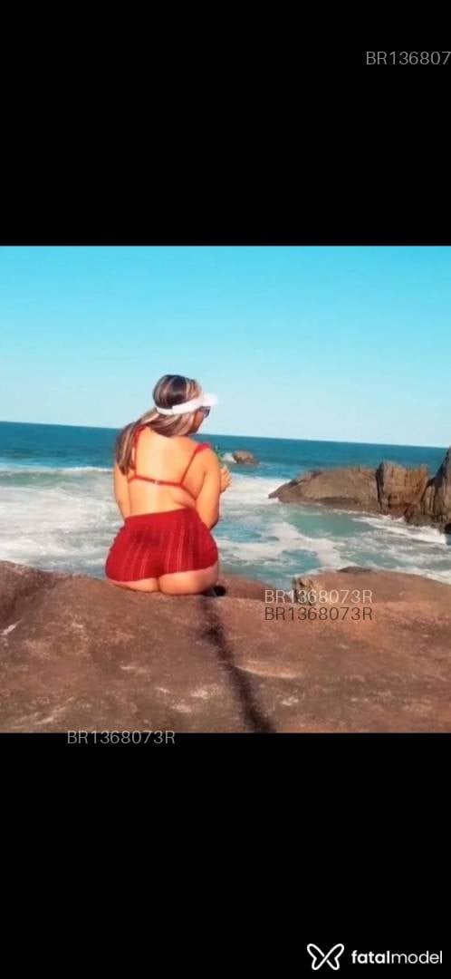 Acompanhante mulher com cabelo castanho de olhos mel em Cascavel - GABYY