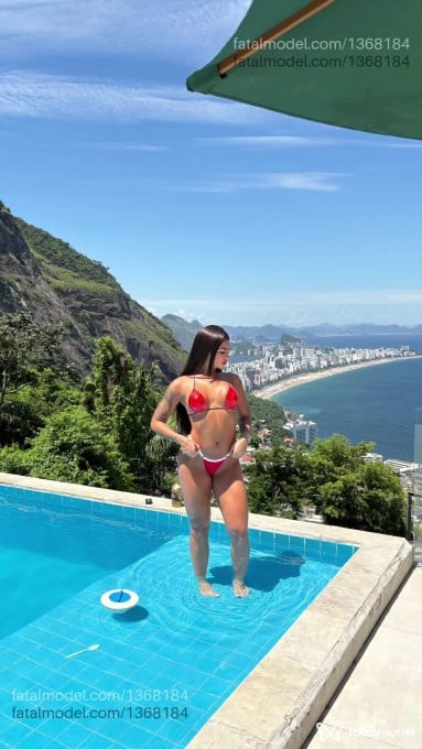 Acompanhante mulher com cabelo castanho de olhos castanhos em Rio de Janeiro - Luiza Sanches