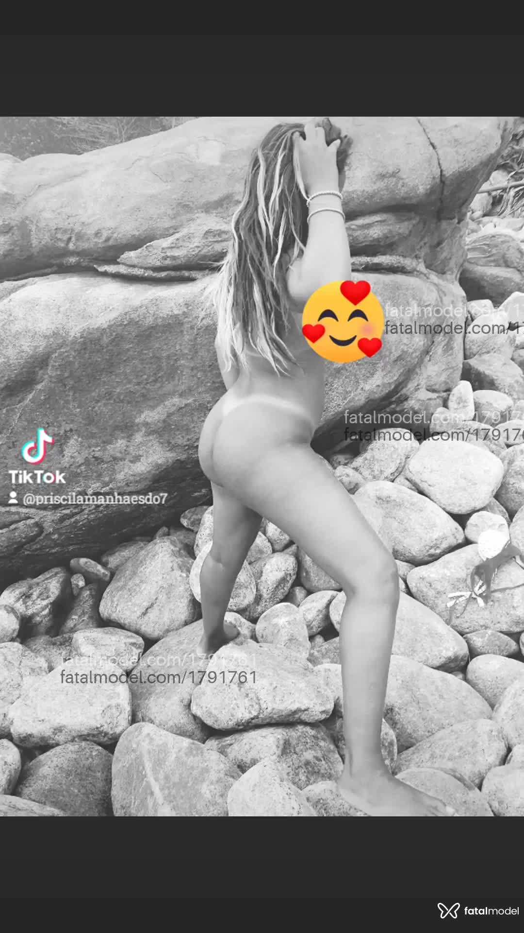 Acompanhante mulher morena (o) de olhos castanhos - Morena Acompanhante mulher morena (o) de olhos castanhos - Morena