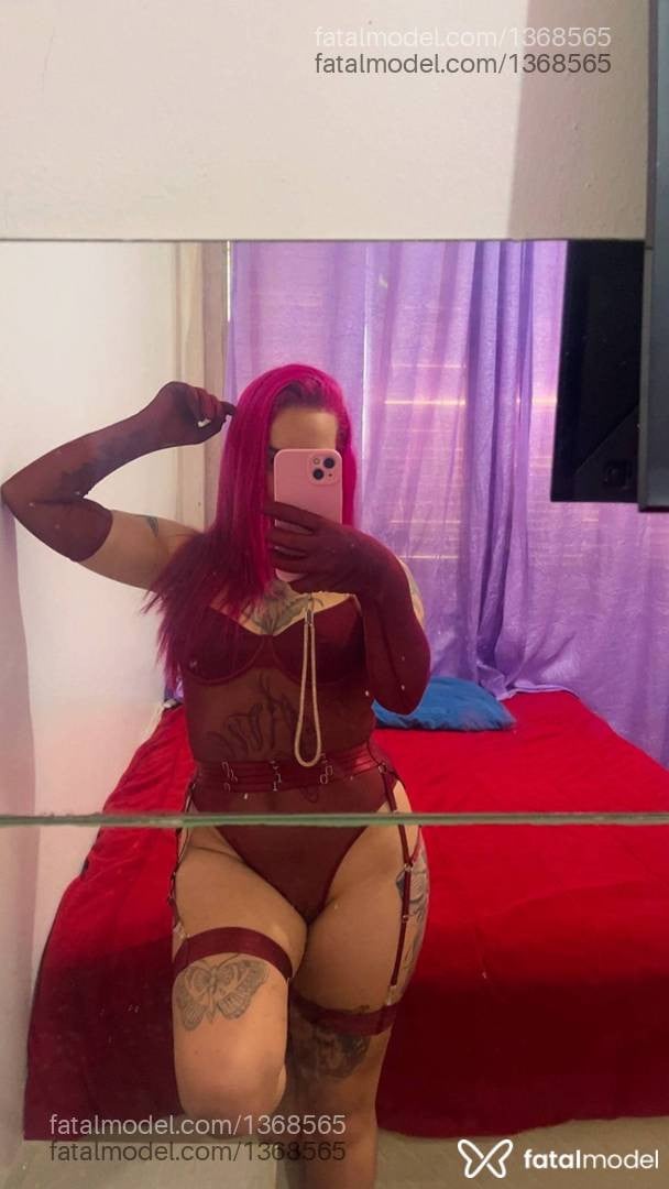 Acompanhante mulher ruiva (o) de olhos castanhos em Bento Gonçalves - Pinkk