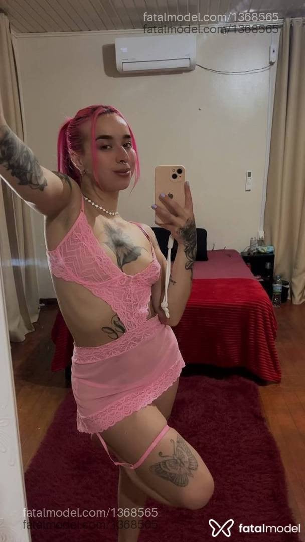 Acompanhante mulher ruiva (o) de olhos castanhos - Pinkk