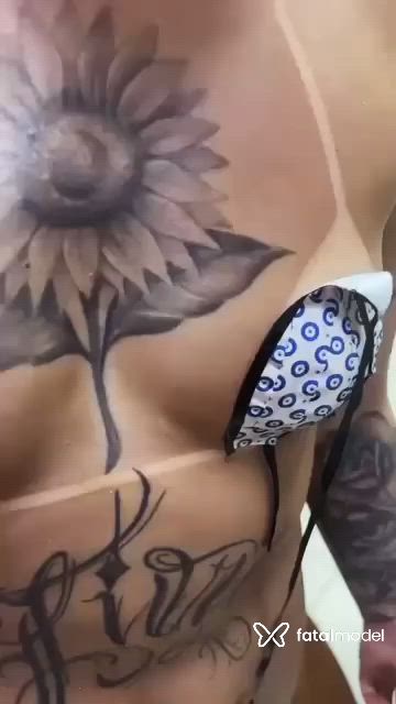 Acompanhante mulher ruiva (o) de olhos castanhos - Pinkk