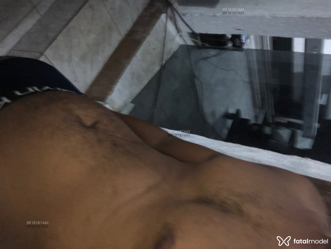 Acompanhante homem morena (o) de olhos castanhos em Inhumas - Antônio