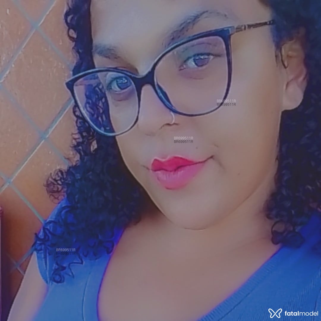 Acompanhante mulher trans com cabelo castanho de olhos castanhos em Santana de Parnaíba - Yorrara Santos