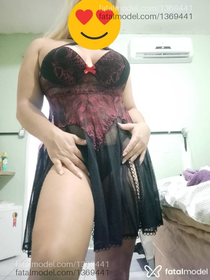 Acompanhante mulher morena (o) de olhos castanhos - Jhoellmay