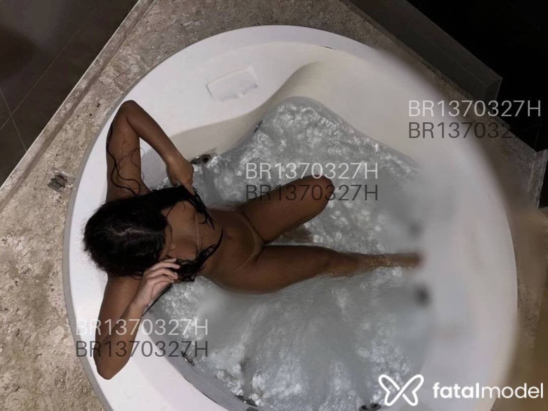 Acompanhante mulher morena (o) de olhos castanhos em Tangará da Serra - Karol Lima