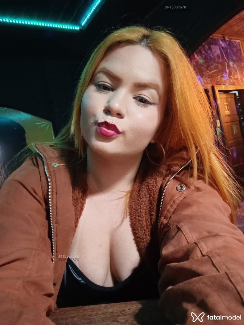 Acompanhante mulher com cabelo castanho de olhos castanhos em Goiânia Acompanhante mulher com cabelo castanho de olhos castanhos em Goiânia - Amanda