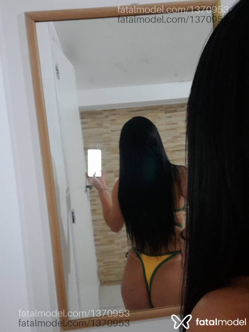 Acompanhante mulher morena (o) de olhos verdes em Teresópolis - Mirella Azeredo